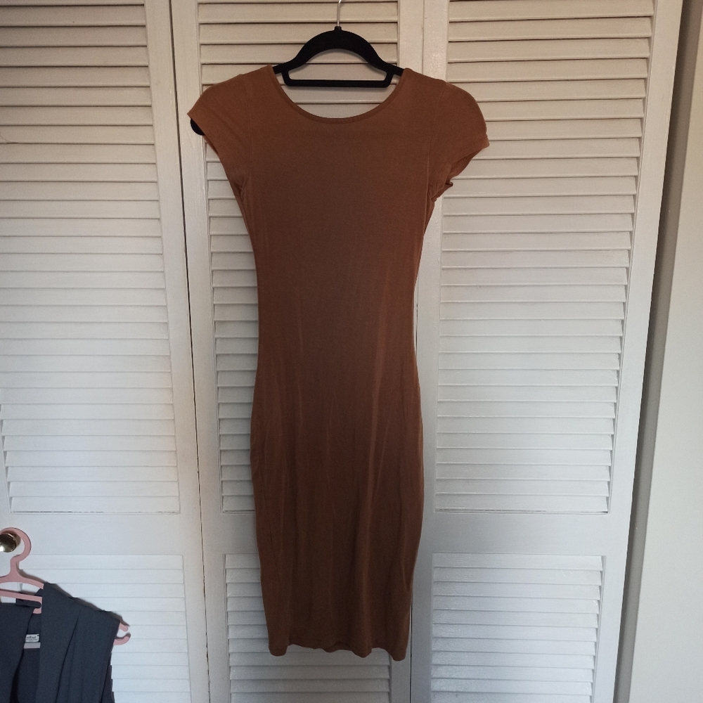 Dress - Picture 2 of 3